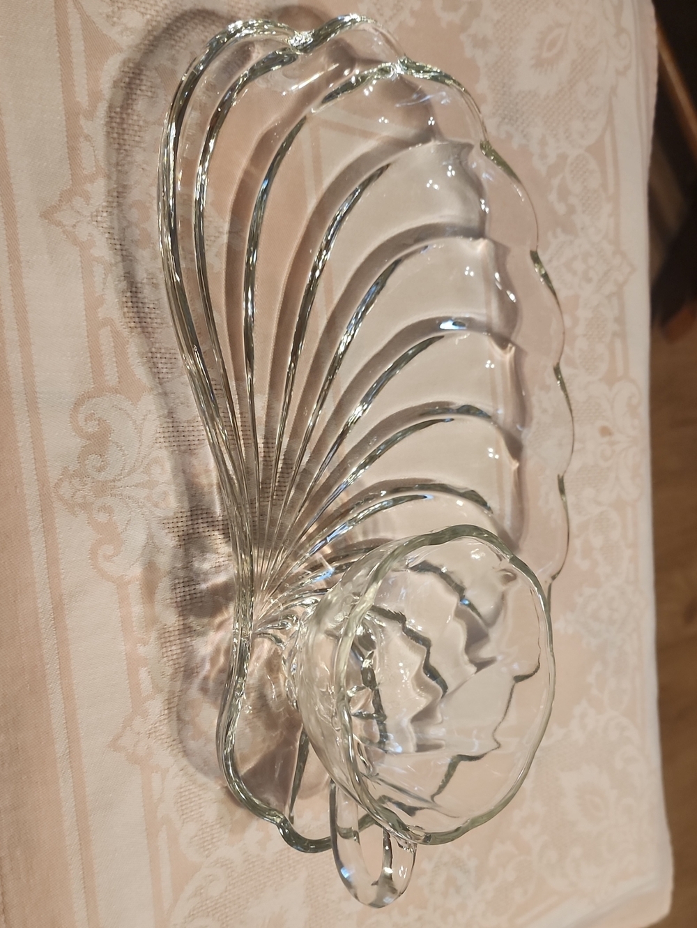 Vintage ATLAS Glass Shell Shape Snavk Set 1950's